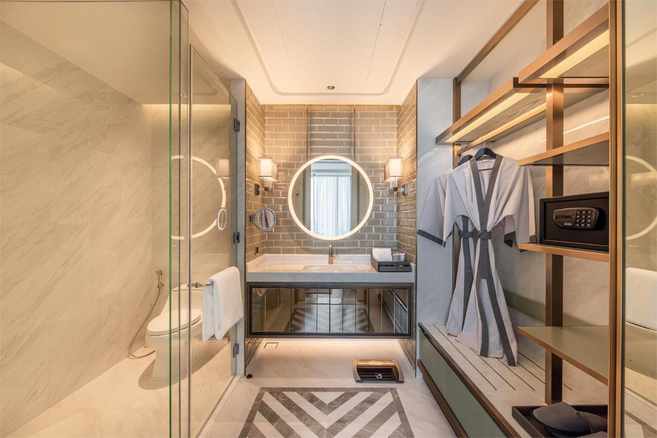 Eastin Grand Hotel Phayathai 방콕 외부 사진 Bathroom